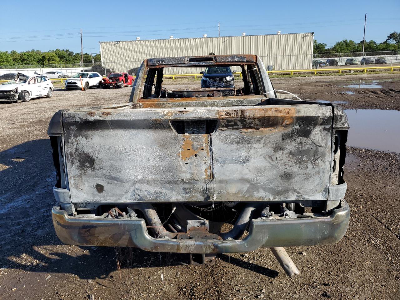 2022 RAM 2500 VIN 3C6UR5DJXNG247821 Copart auction photo, burn / burn - interior damage thumbnail 6
