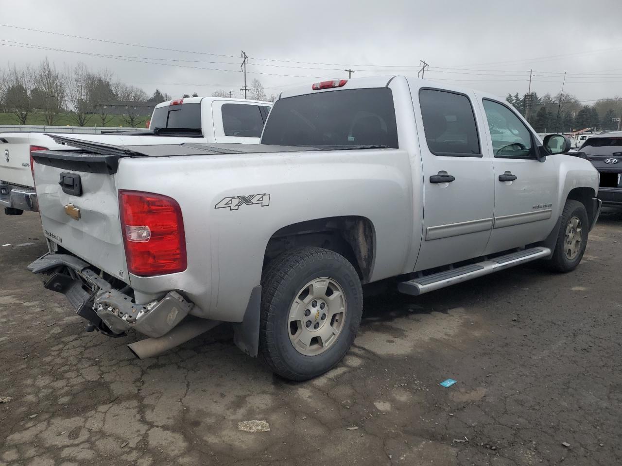 2013 Chevrolet Silverado VIN 3GCUKSE26DG137947 Copart auction photo, rear end / front end damage thumbnail 3