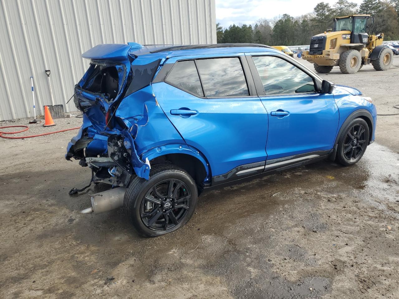 2022 Nissan Kicks VIN 3N1CP5DV1NL501097 Copart auction photo, rear end / side damage thumbnail 3