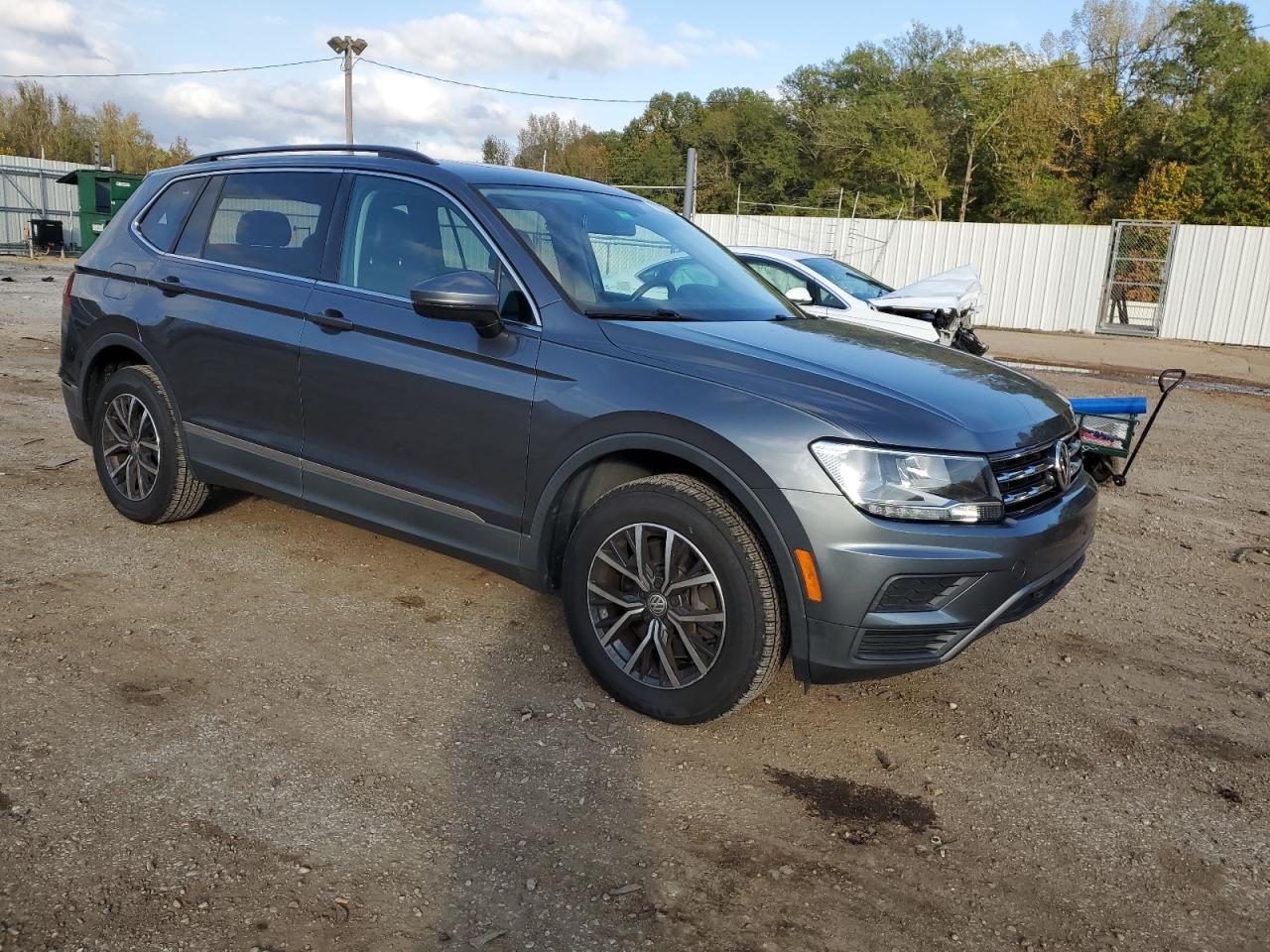 2020 Volkswagen Tiguan VIN 3VV3B7AX1LM071500 Copart auction photo, rear end damage thumbnail 4