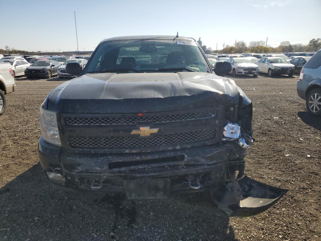 2011 Chevrolet Silverado VIN 1GCRKSE39BZ349656 Copart auction photo, front end / side damage thumbnail 5