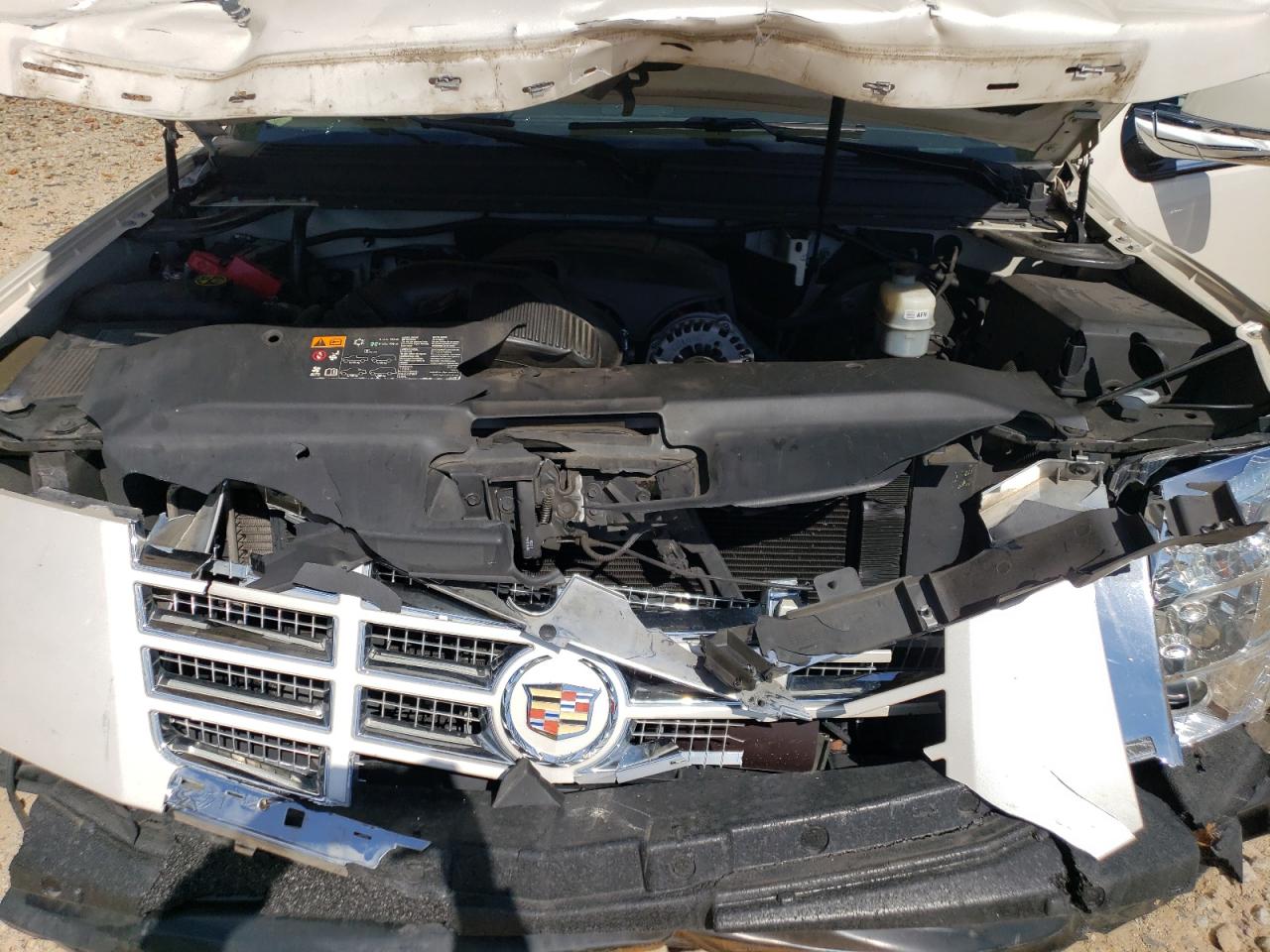 2013 Cadillac Escalade VIN 1GYS3BEF3DR237909 Copart auction photo, front end damage thumbnail 13