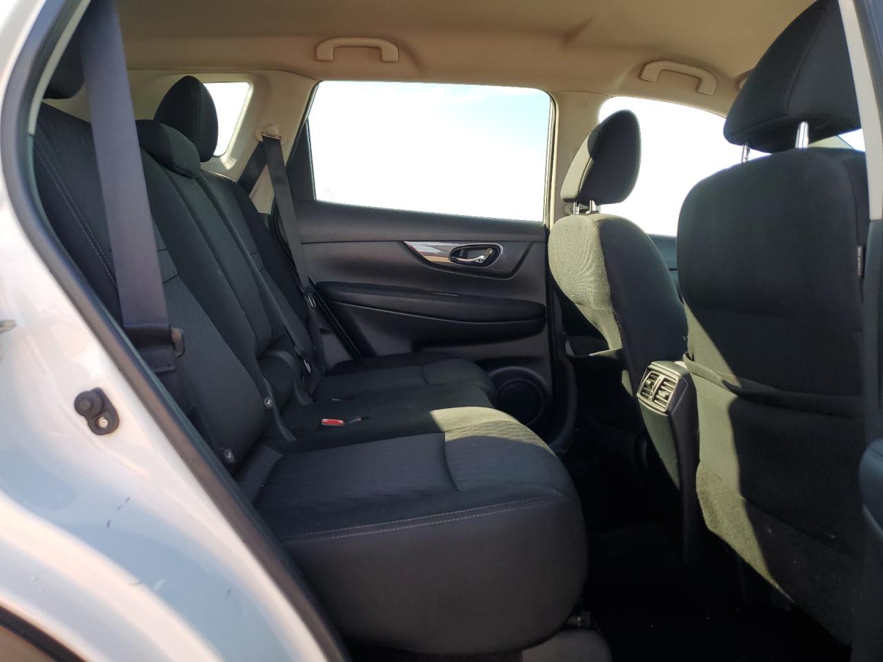 2017 Nissan Rogue VIN KNMAT2MT8HP579544 Copart auction photo, front end / minor dent/scratches damage thumbnail 11