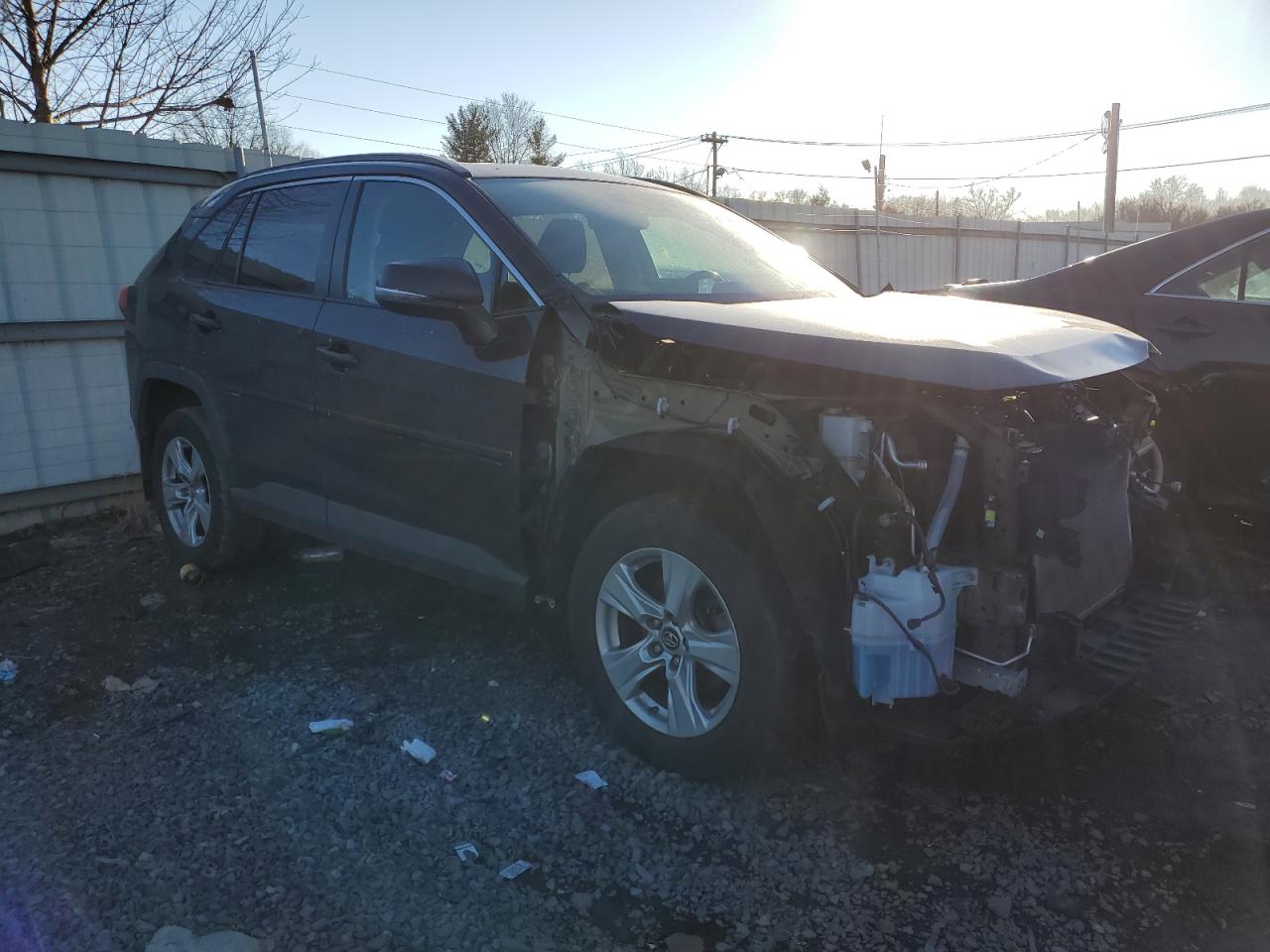 2019 Toyota RAV 4 VIN 2T3P1RFV7KW040593 Copart auction photo, front end damage thumbnail 4
