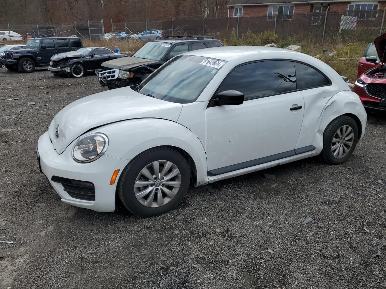 2018 Volkswagen Beetle VIN 3VWFD7AT0JM703447