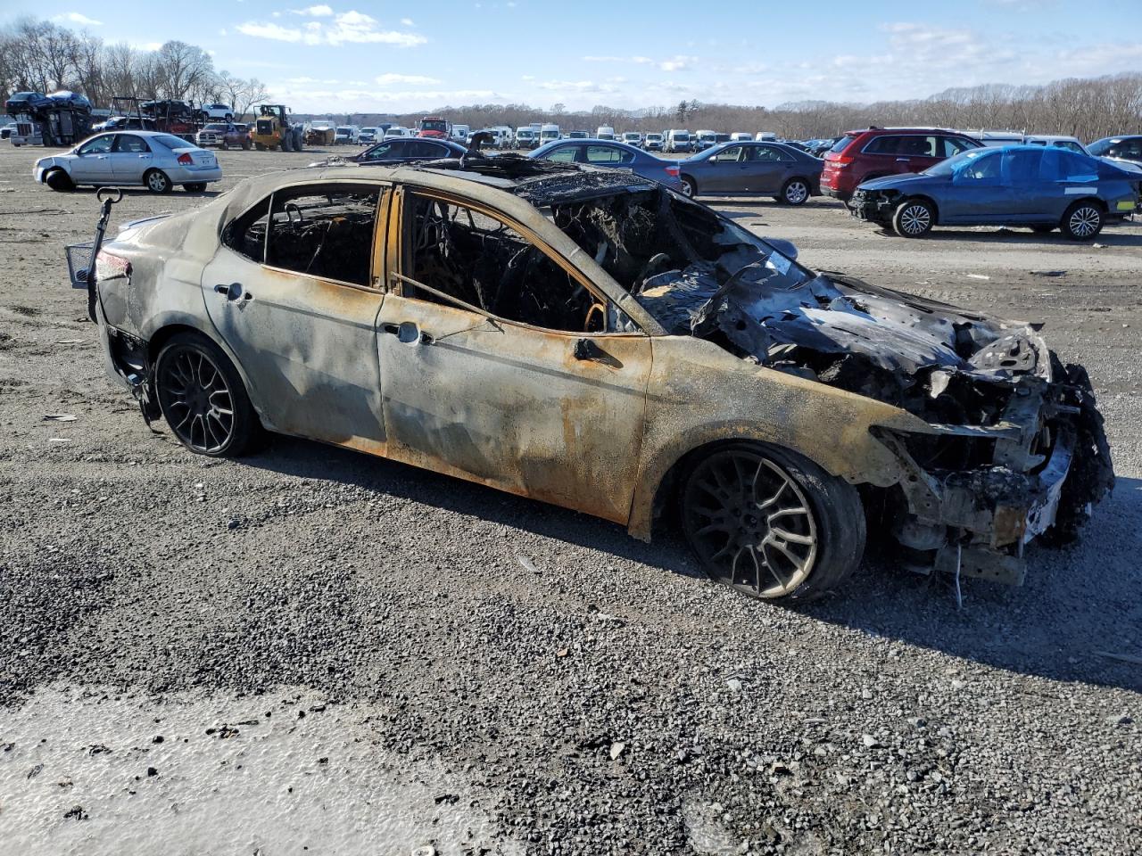 2021 Toyota Camry VIN 4T1K61BK3MU035220 Copart auction photo, burn damage thumbnail 4