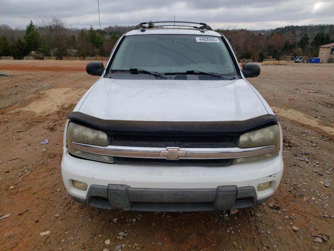 2005 Chevrolet TrailBlazer VIN 1GNES16S656141472 Copart auction photo, vandalism damage thumbnail 5