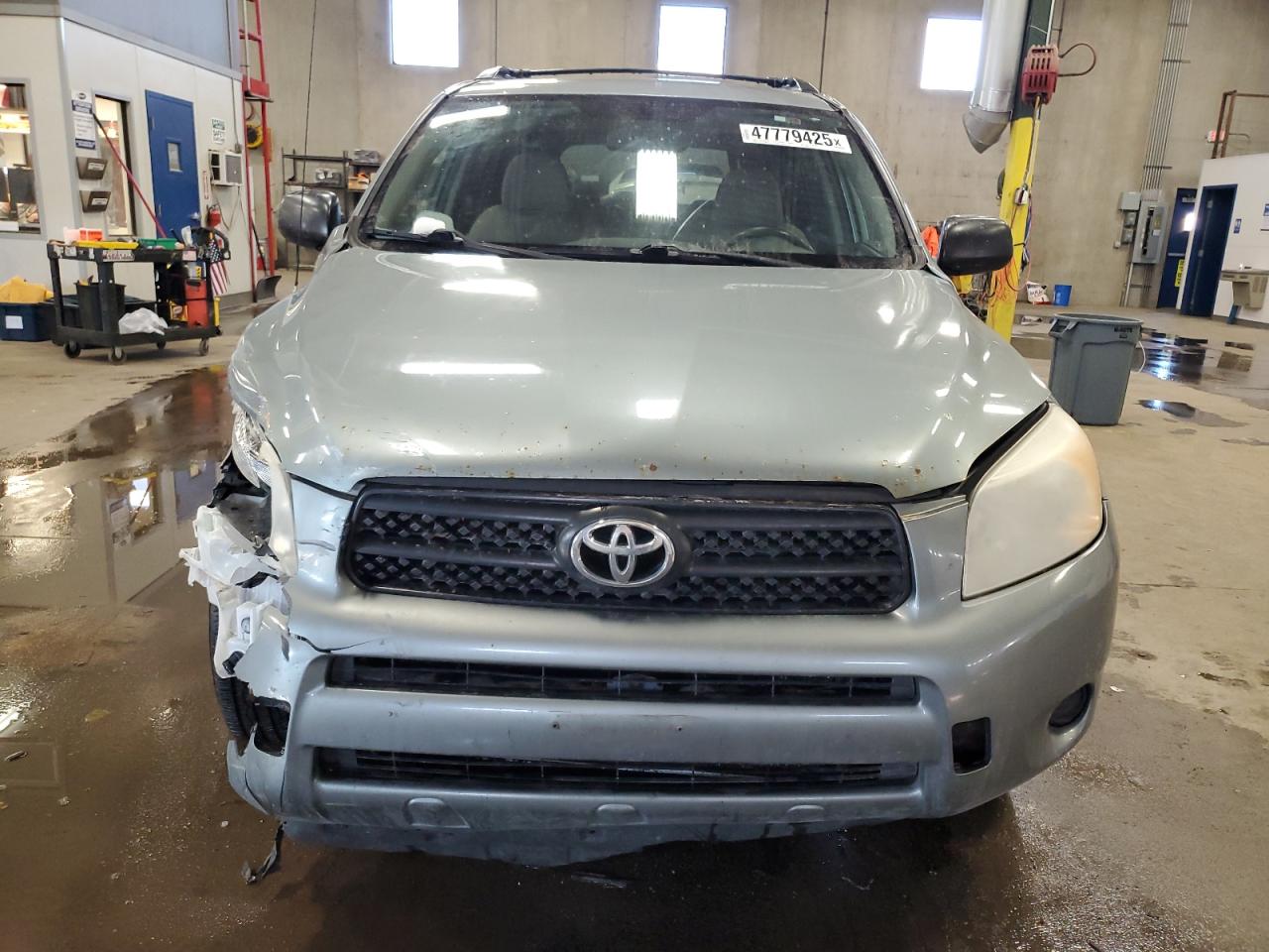 2007 Toyota RAV 4 VIN JTMBD35VX75104785 Copart auction photo, front end / side damage thumbnail 5