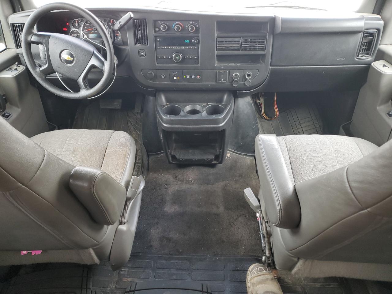 2016 Chevrolet Express VIN 1GAZGMFG2G1221045 Copart auction photo, normal wear damage thumbnail 8