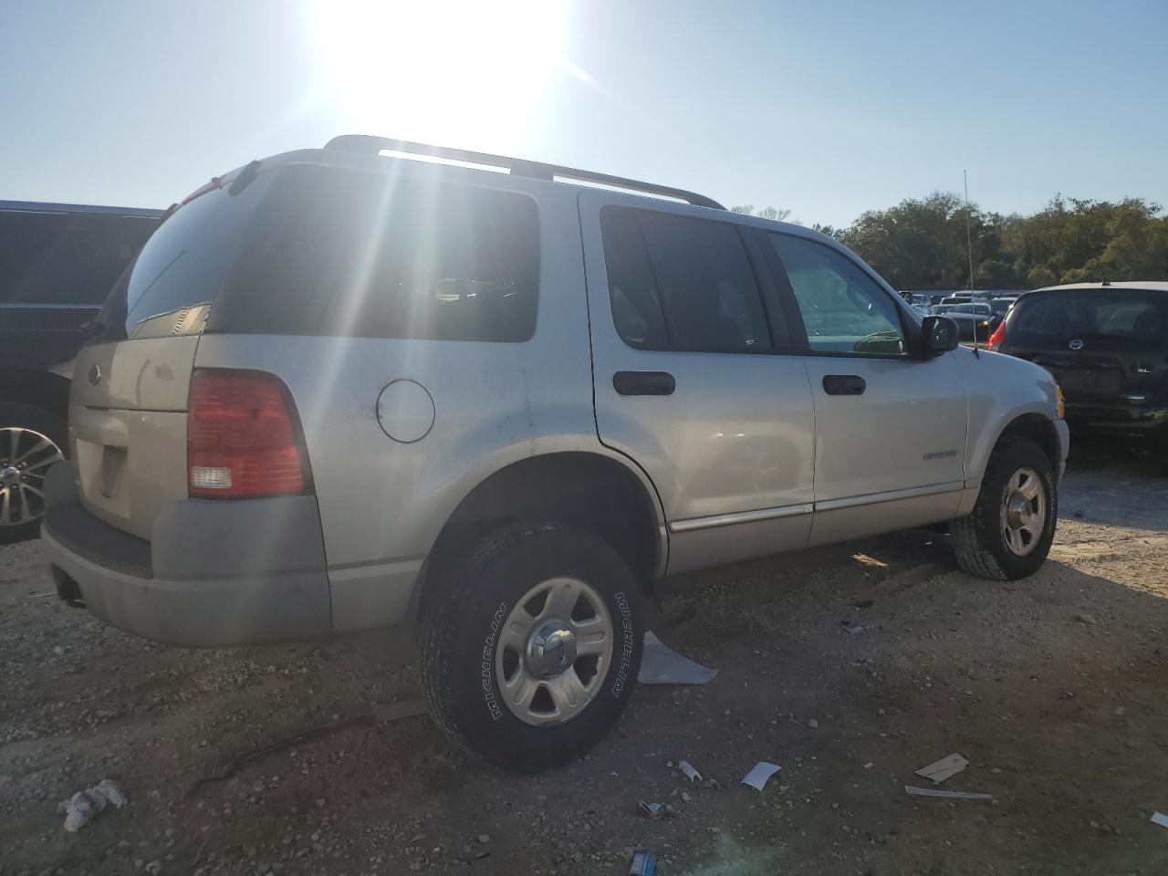 2002 Ford Explorer VIN 1FMZU62EX2UD01650 Copart auction photo, front end damage thumbnail 3