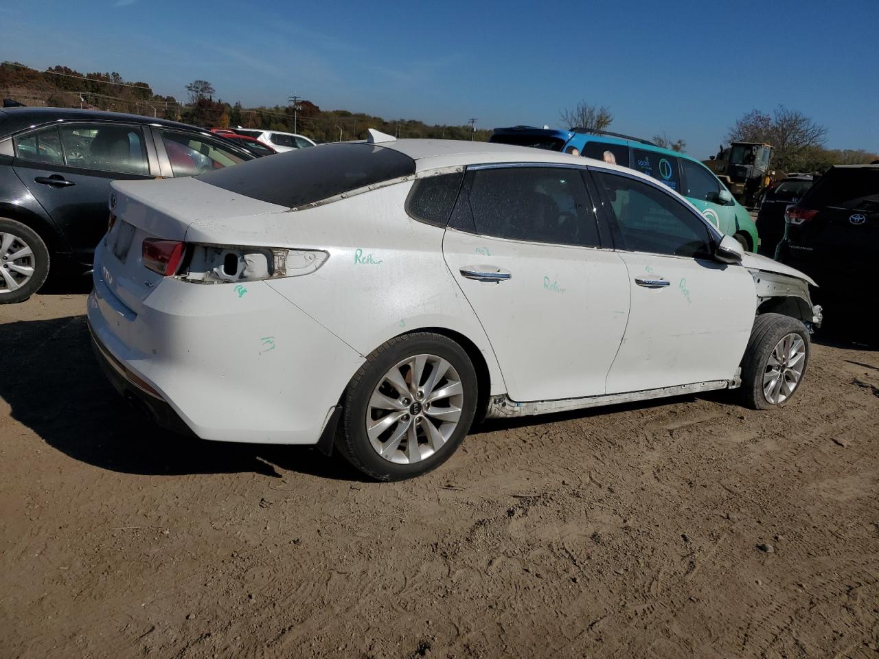 2018 KIA Optima VIN 5XXGU4L38JG245788 Copart auction photo, all over / minor dent/scratches damage thumbnail 3