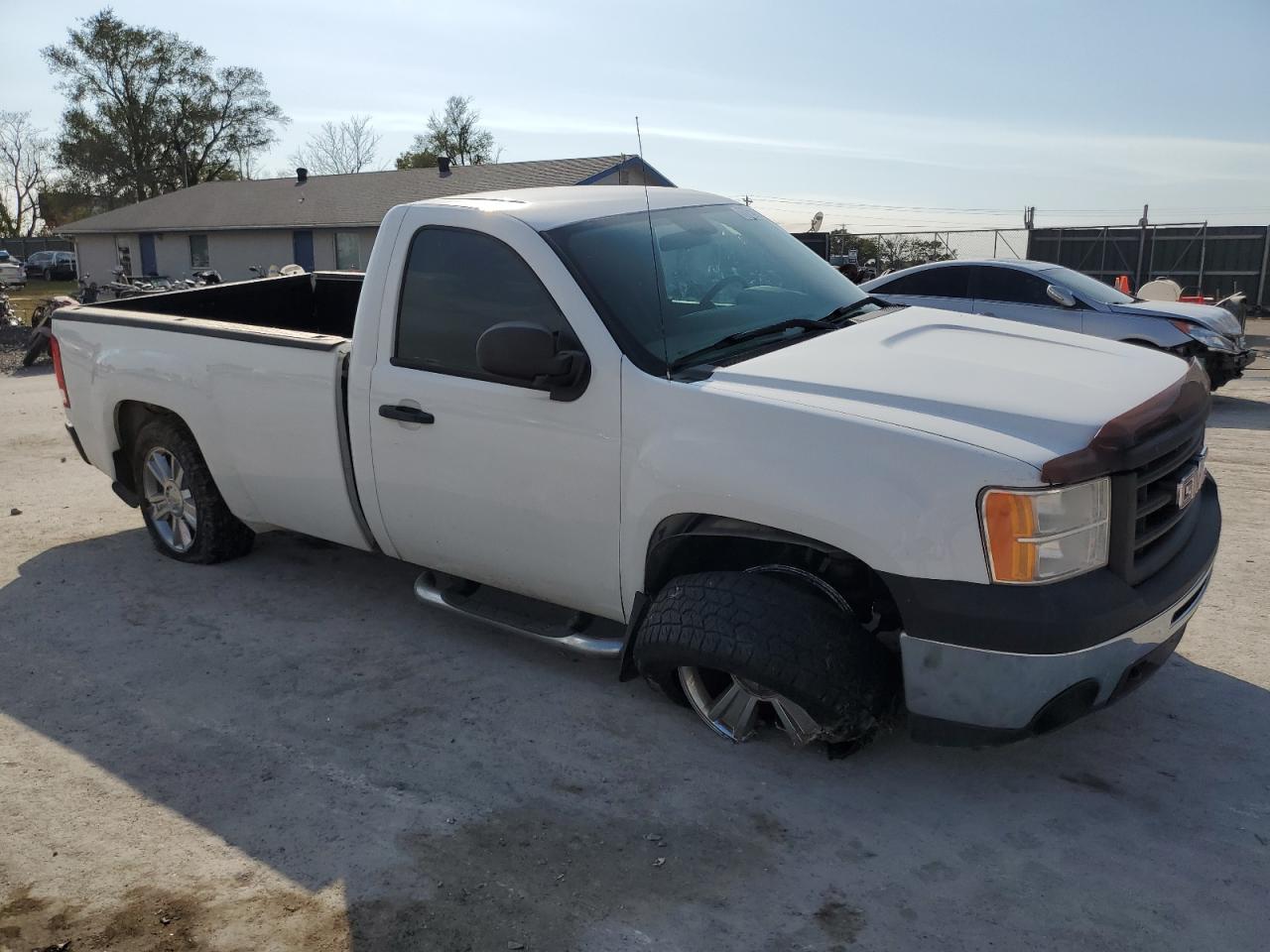 2013 GMC Sierra VIN 1GTN2TEAXDZ398578 Copart auction photo, front end / side damage thumbnail 4