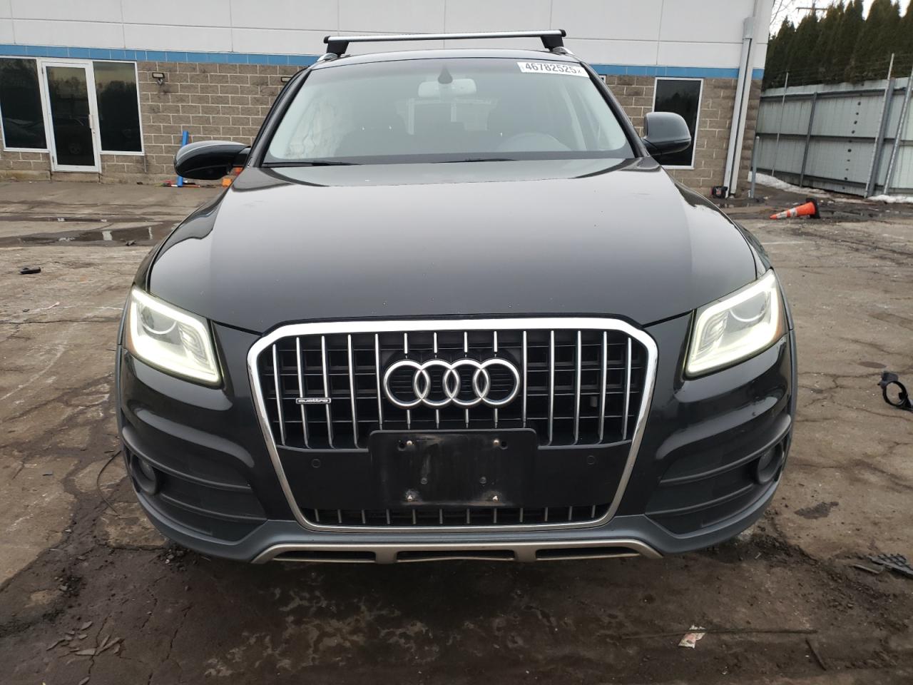 2017 Audi Q5 VIN WA1L2AFP5HA030211 Copart auction photo, side / minor dent/scratches damage thumbnail 5