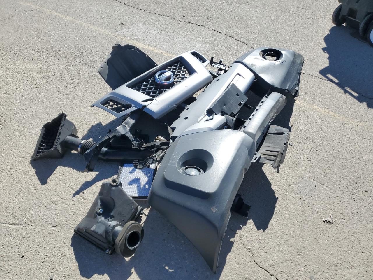 2013 Nissan XTerra VIN 5N1AN0NW3DN815252 Copart auction photo, front end / mechanical damage thumbnail 13