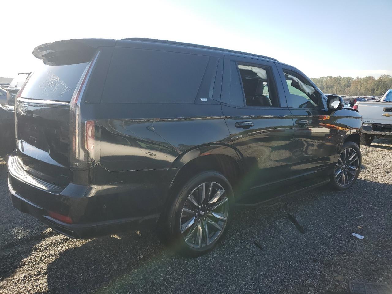 2021 Cadillac Escalade VIN 1GYS4GKL7MR338004 Copart auction photo, front end damage thumbnail 3