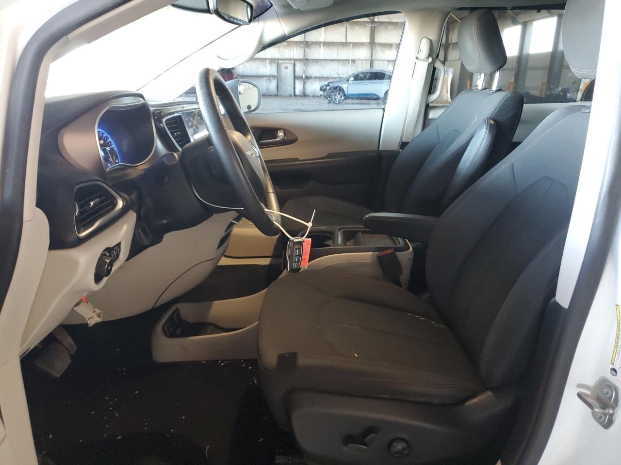 2019 Chrysler Pacifica VIN 2C4RC1FG4KR588289 Copart auction photo, front end damage thumbnail 7