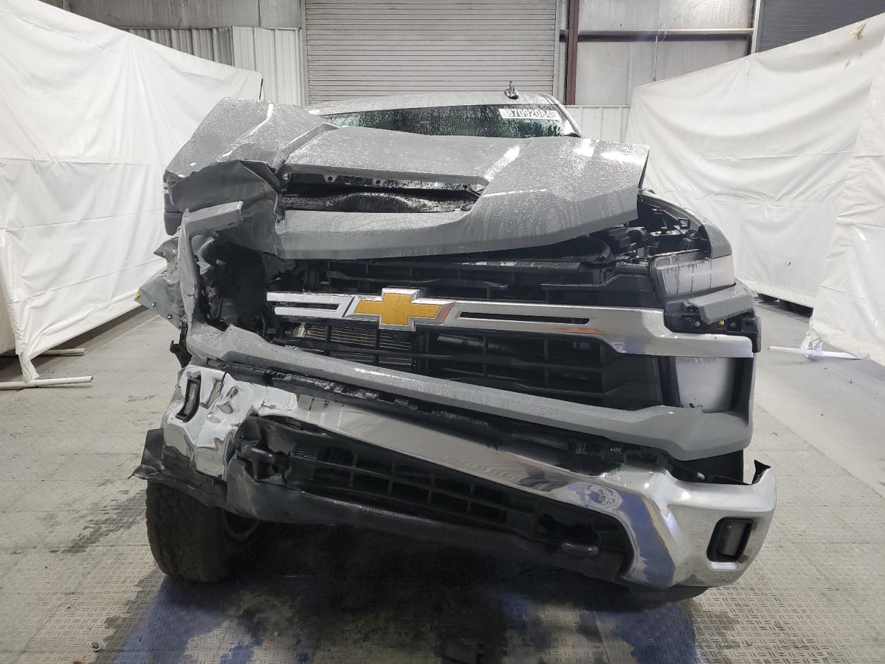 2024 Chevrolet Silverado VIN 2GC4YNEY8R1175863 Copart auction photo, front end / rear end damage thumbnail 5