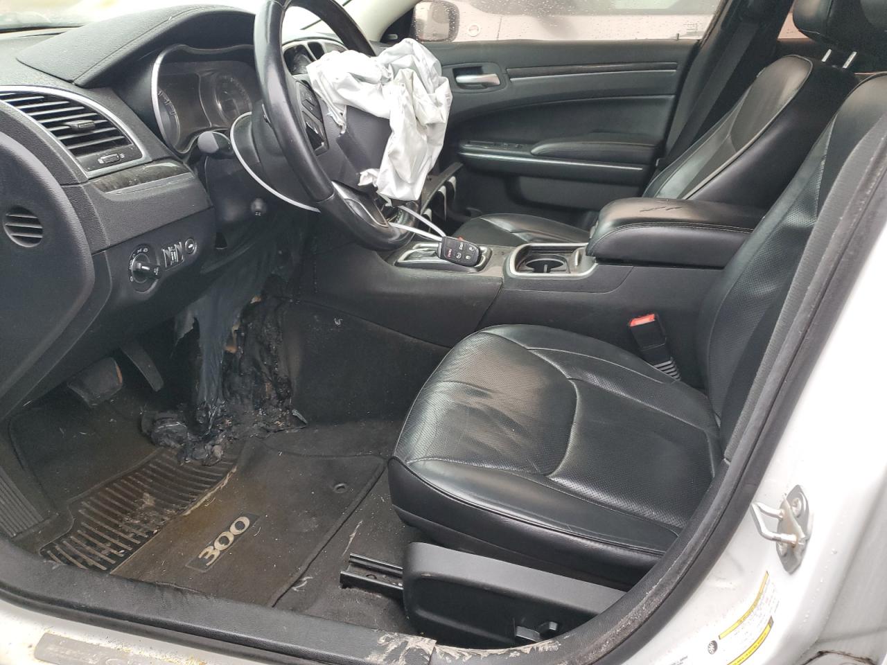 2016 Chrysler 300 VIN 2C3CCAEG1GH238529 Copart auction photo, burn - interior / minor dent/scratches damage thumbnail 7