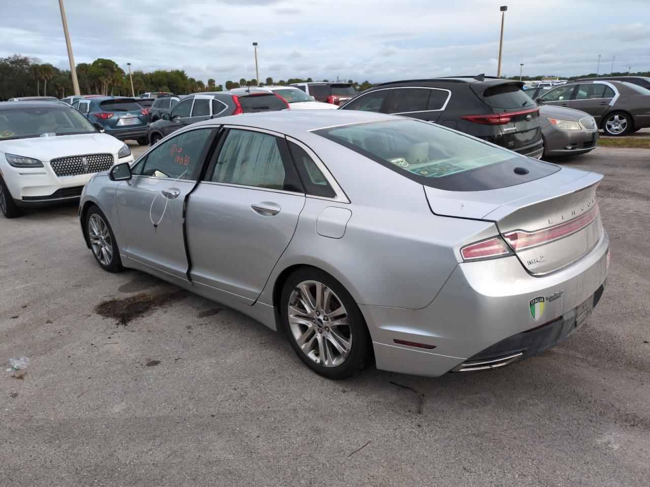 2013 Lincoln MKZ VIN 3LN6L2GK4DR804520 Copart auction photo, water/flood damage thumbnail 2