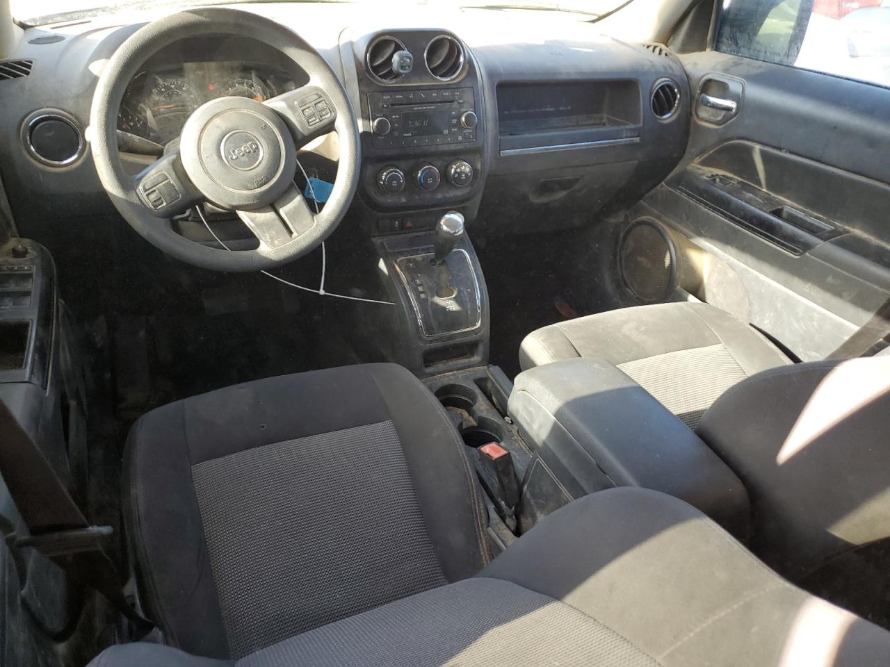 2017 Jeep Liberty (Patriot) VIN 1C4NJPBA7HD209855 Copart auction photo, minor dent/scratches damage thumbnail 8