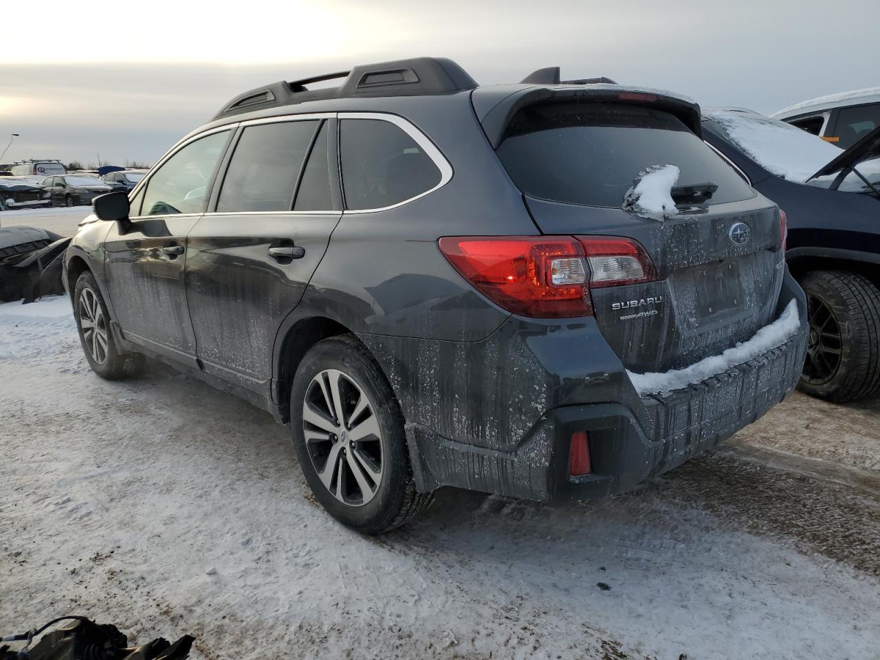 2018 Subaru Outback VIN 4S4BSAKC8J3336099 Copart auction photo, side / front end damage thumbnail 2