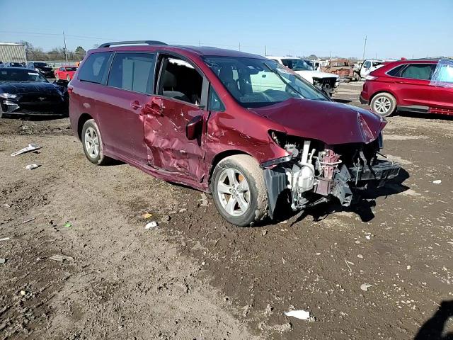 2018 Toyota Sienna VIN 5TDKZ3DCXJS905266 Copart auction photo, front end / side damage thumbnail 11