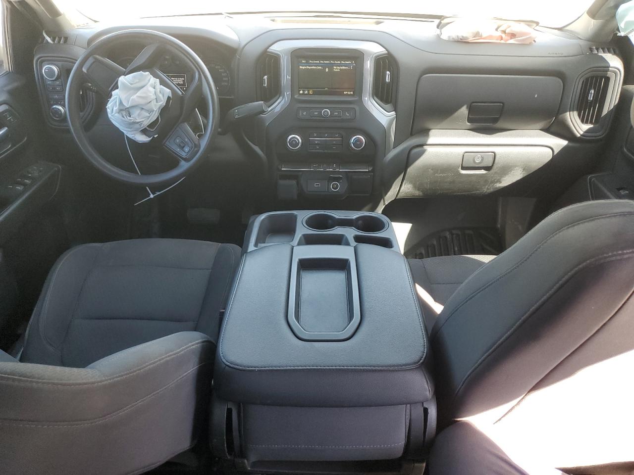 2019 GMC Sierra VIN 1GTR9AEH2KZ361830 Copart auction photo, front end / minor dent/scratches damage thumbnail 8