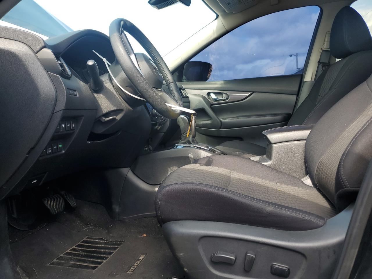 2019 Nissan Rogue VIN 5N1AT2MV0KC749570 Copart auction photo, vandalism / front end damage thumbnail 7