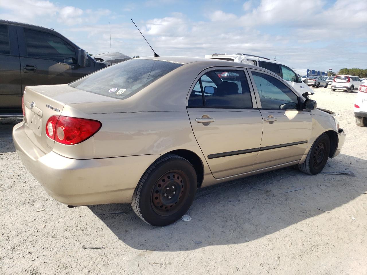 2005 Toyota Corolla VIN 1NXBR32E15Z346319 Copart auction photo, front end damage thumbnail 3