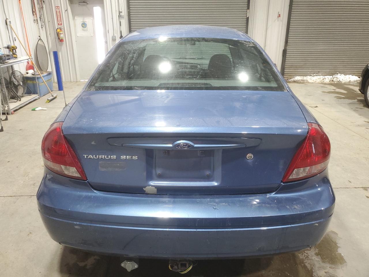 2004 Ford Taurus VIN 1FAHP55U24A109668 Copart auction photo, minor dent/scratches damage thumbnail 6