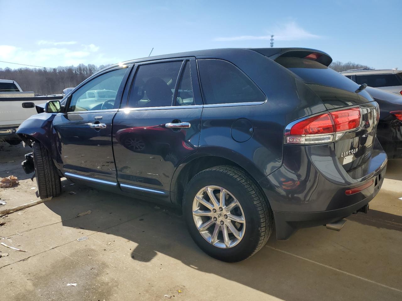 2013 Lincoln MKX VIN 2LMDJ8JK4DBL48997 Copart auction photo, front end / side damage thumbnail 2