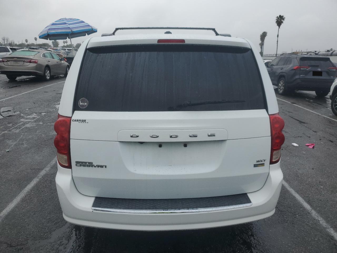 2019 Dodge Caravan VIN 2C4RDGCG7KR518693 Copart auction photo, front end / minor dent/scratches damage thumbnail 6