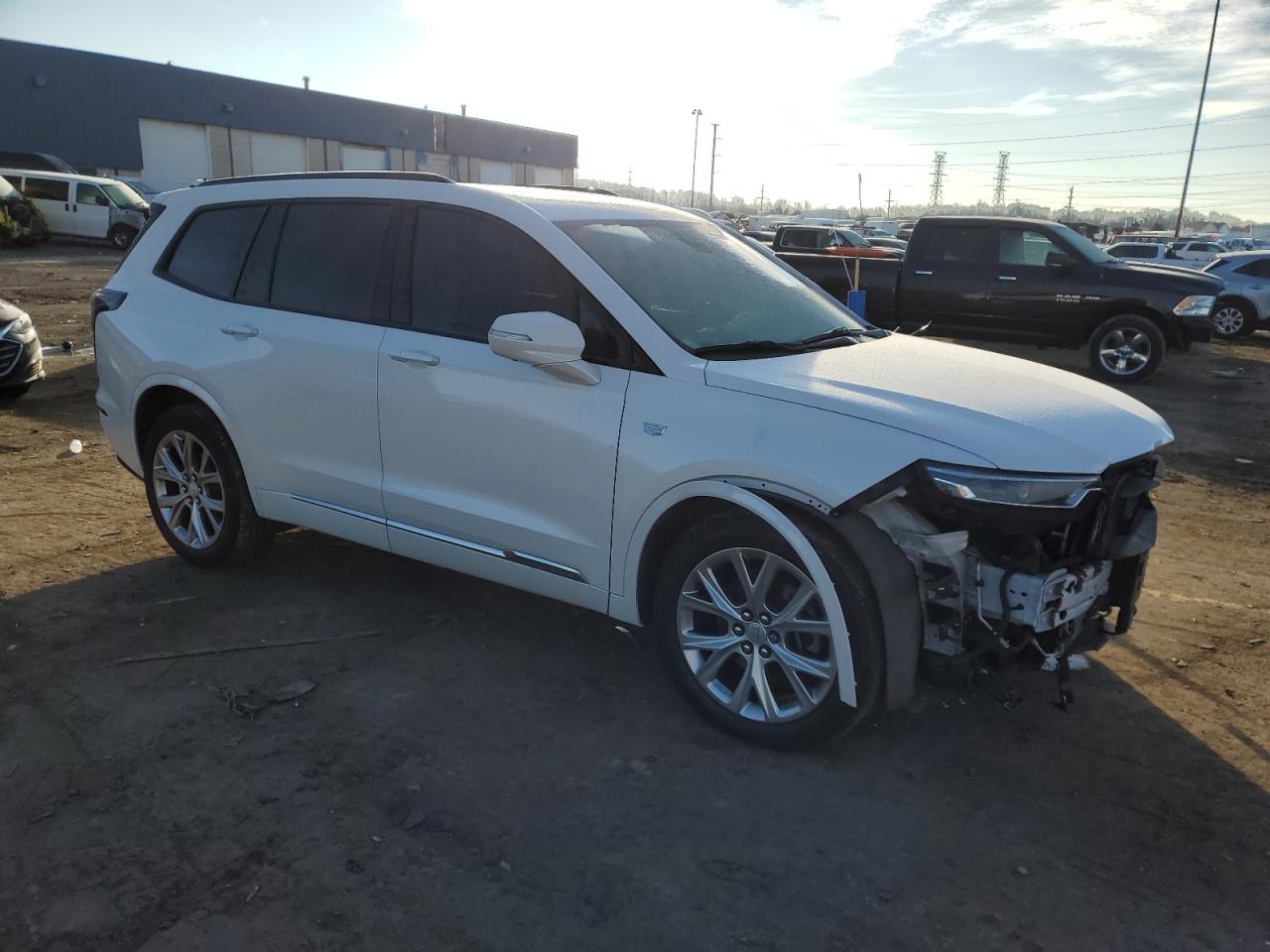 2020 Cadillac XT6 VIN 1GYKPHRS8LZ155803 Copart auction photo, front end damage thumbnail 4