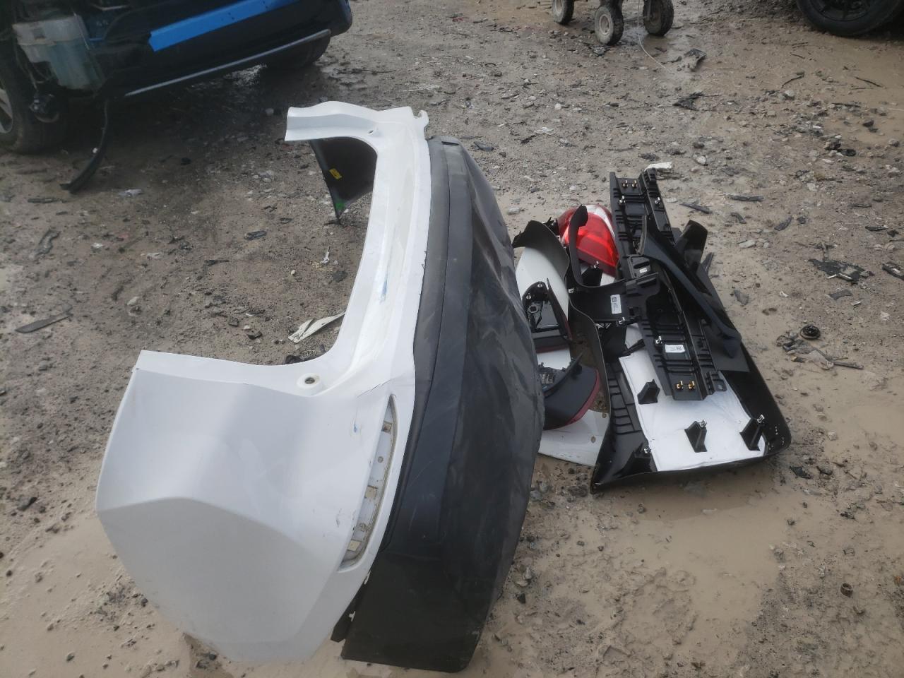 2020 Chevrolet Equinox VIN 3GNAXHEV9LS707301 Copart auction photo, rear end damage thumbnail 13