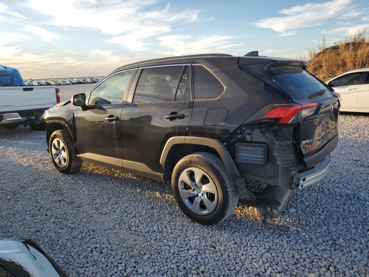 2021 Toyota RAV 4 VIN 2T3H1RFV8MC168642 Copart auction photo, front end / rear end damage thumbnail 2