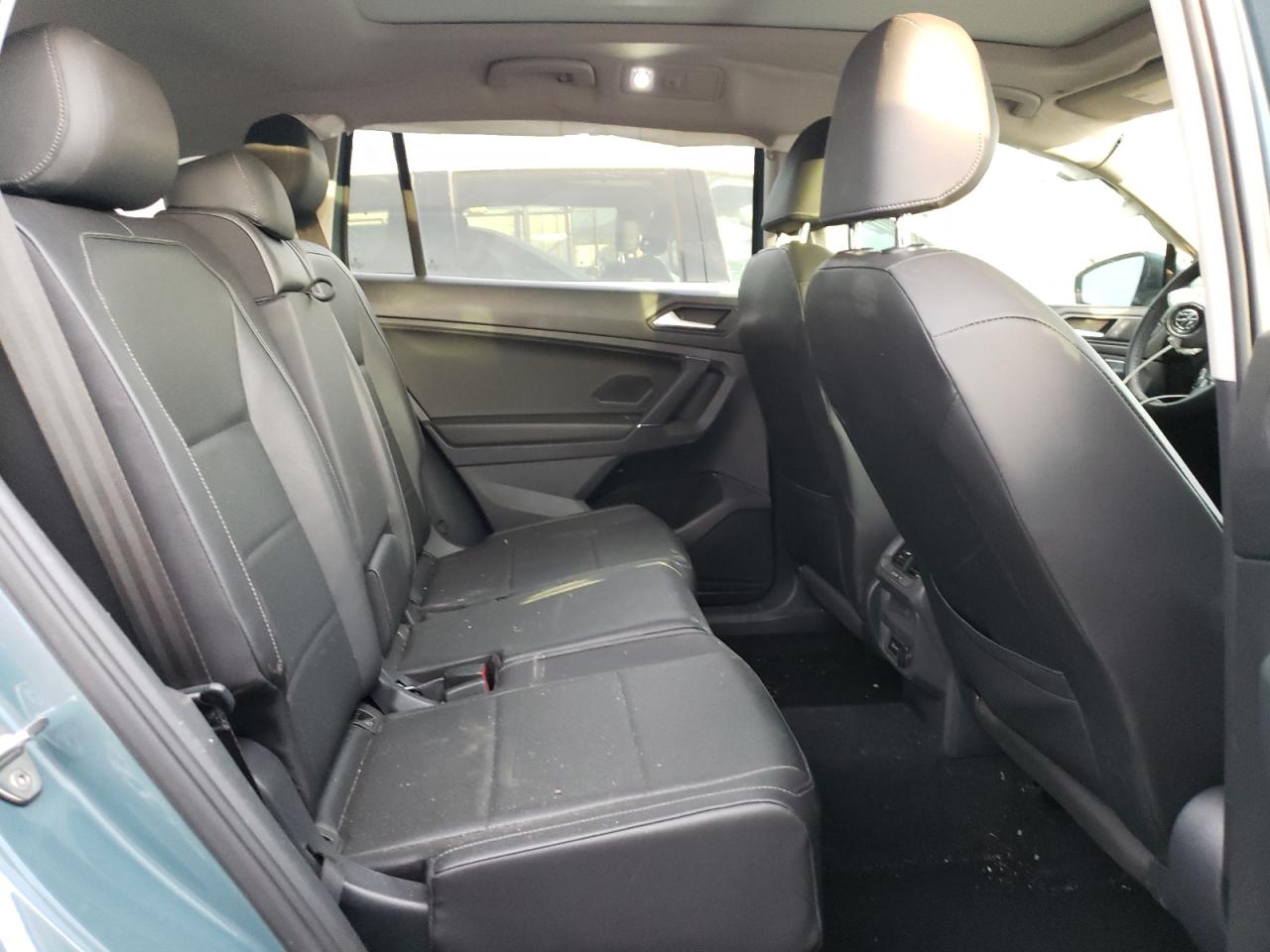 2020 Volkswagen Tiguan VIN 3VV2B7AX8LM128061 Copart auction photo, front end / undercarriage damage thumbnail 11