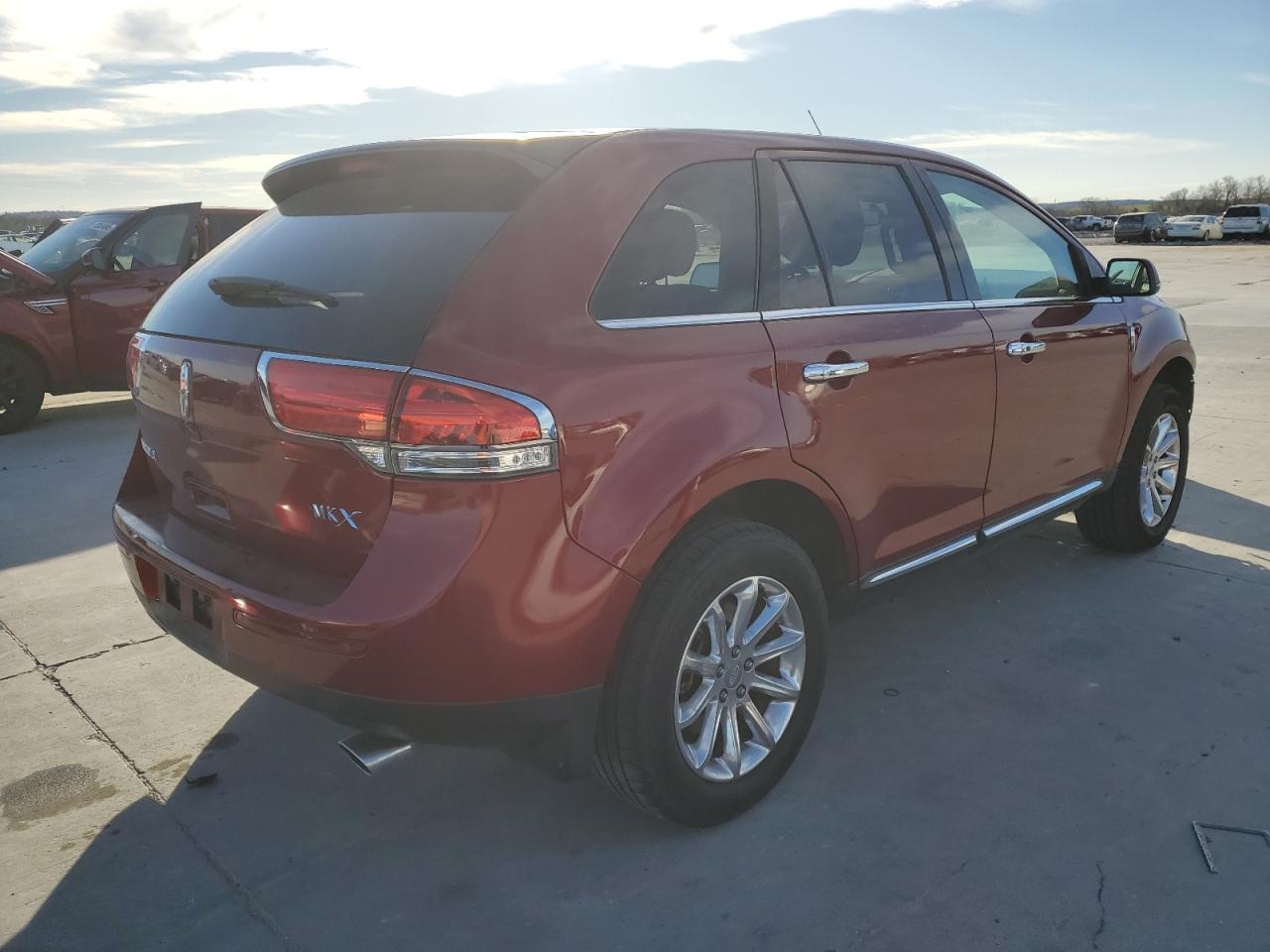 2015 Lincoln MKX VIN 2LMDJ6JKXFBL27255 Copart auction photo, front end damage thumbnail 3