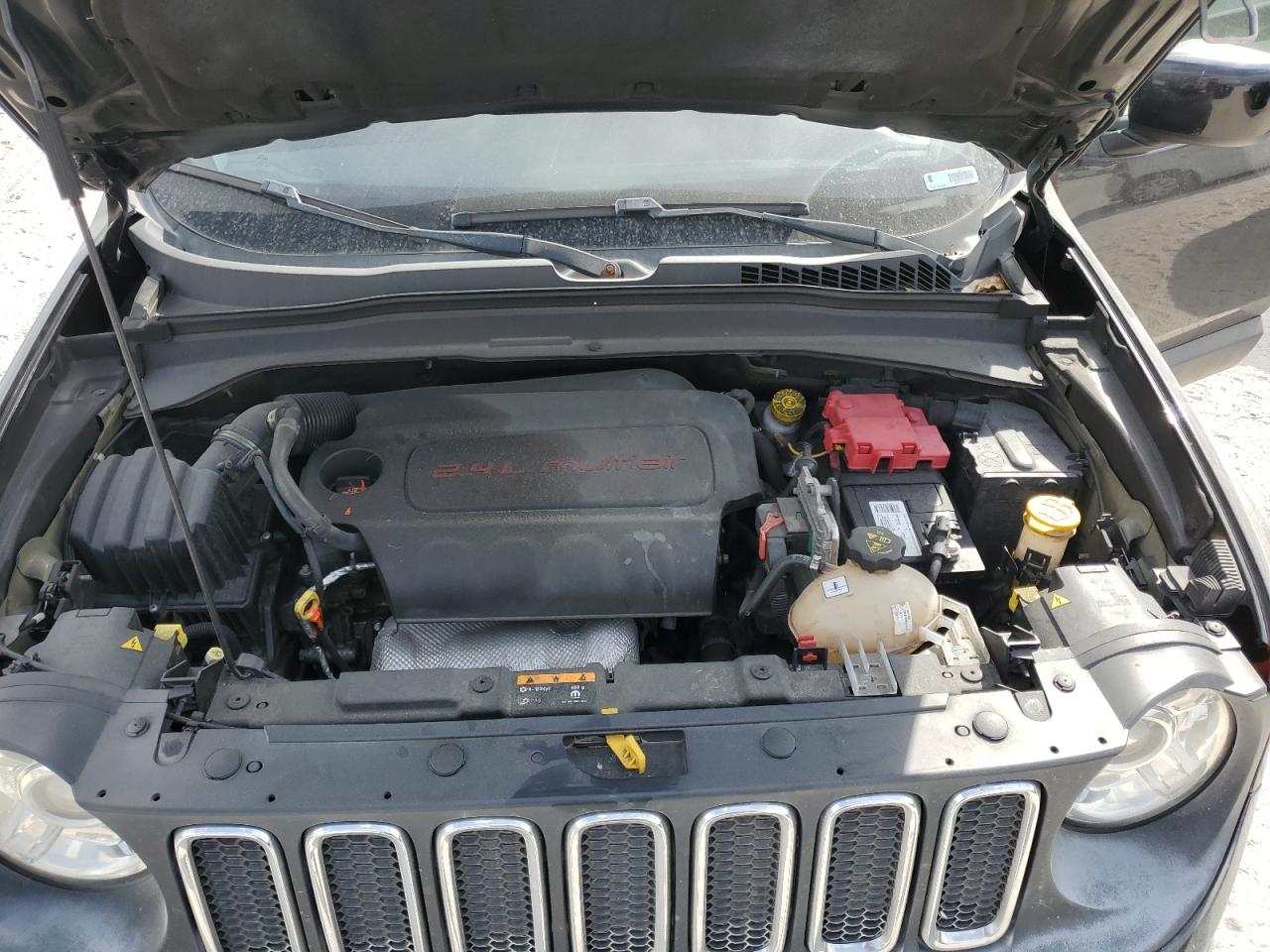 2018 Jeep Renegade VIN ZACCJABB9JPH62852 Copart auction photo, rear end / minor dent/scratches damage thumbnail 12