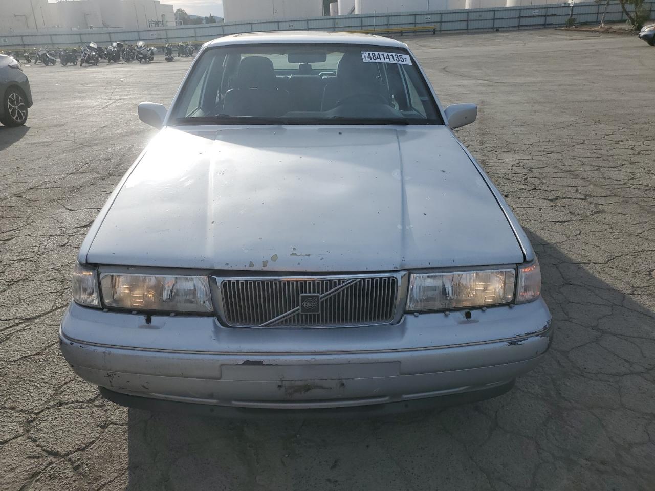 1998 Volvo S90 VIN YV1KS9600W1136933 Copart auction photo, undercarriage damage thumbnail 5