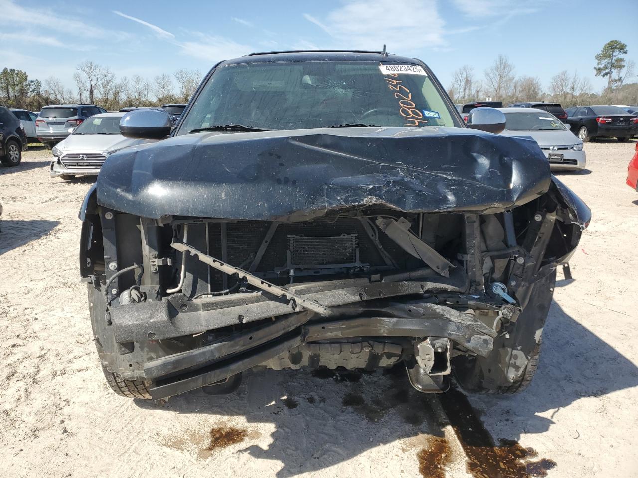 2011 Chevrolet Tahoe VIN 1GNSCBE03BR287067 Copart auction photo, front end / minor dent/scratches damage thumbnail 5