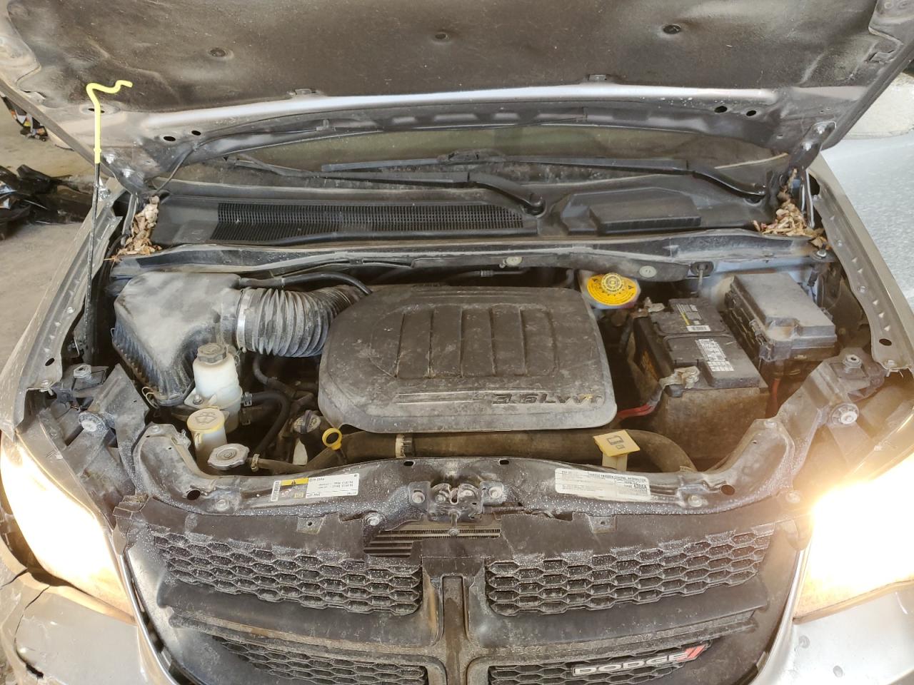 2019 Dodge Caravan VIN 2C4RDGEG4KR690645 Copart auction photo, all over damage thumbnail 14