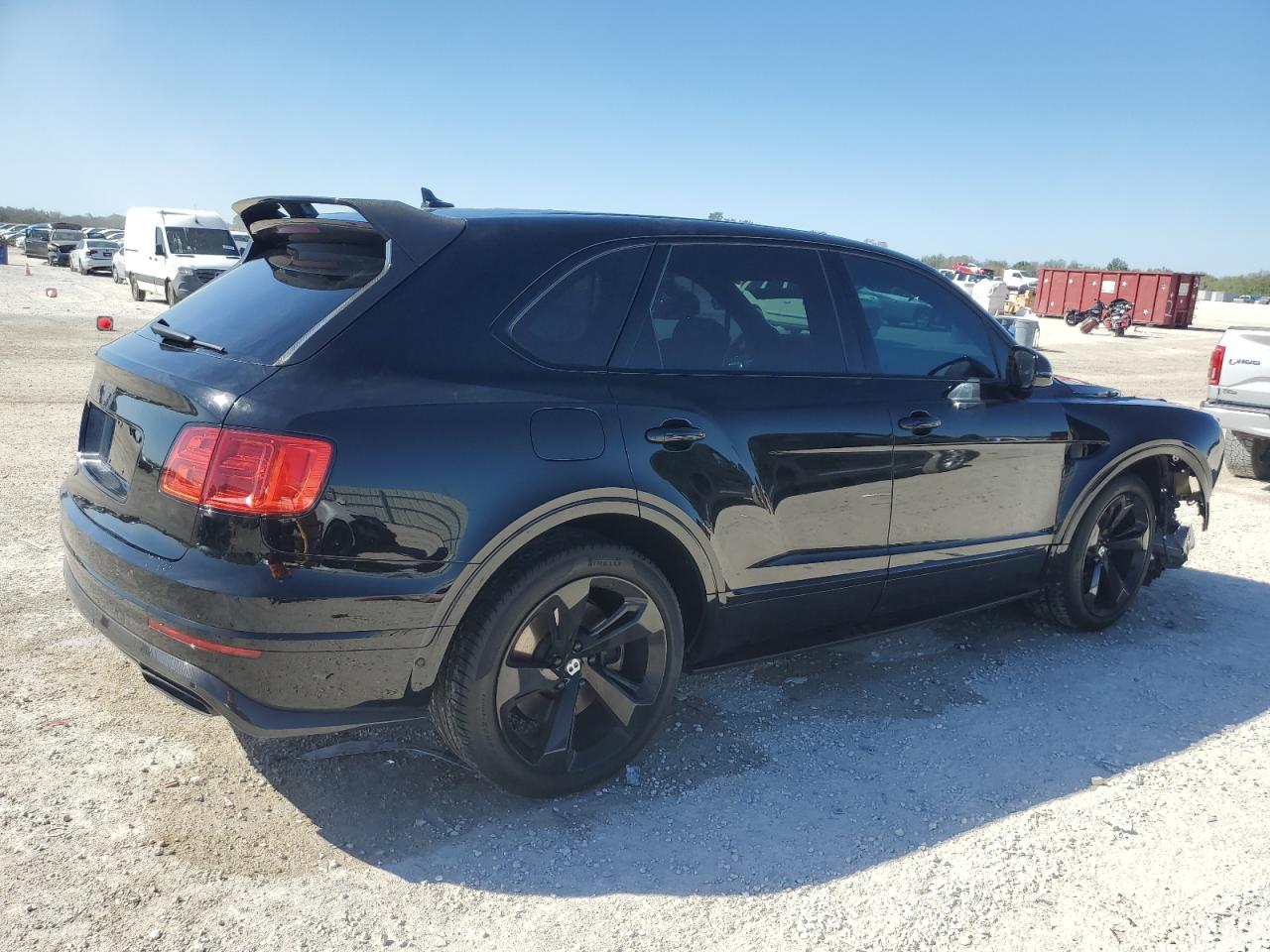 2018 Bentley Bentayga VIN SJAAC2ZV8JC020603 Copart auction photo, front end damage thumbnail 3