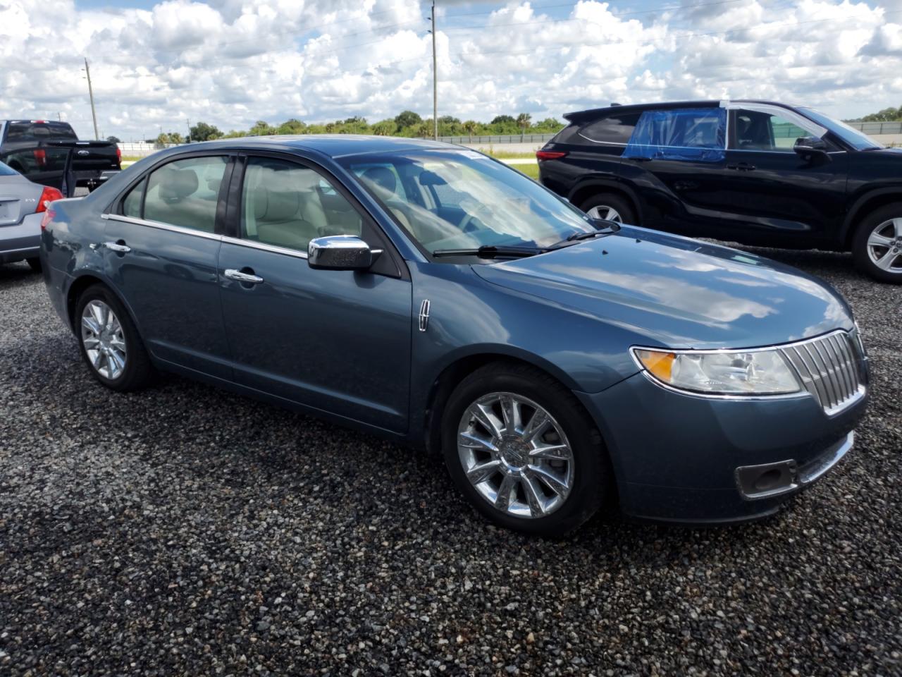 2011 Lincoln MKZ VIN 3LNHL2GC2BR758149 Copart auction photo, water/flood damage thumbnail 4