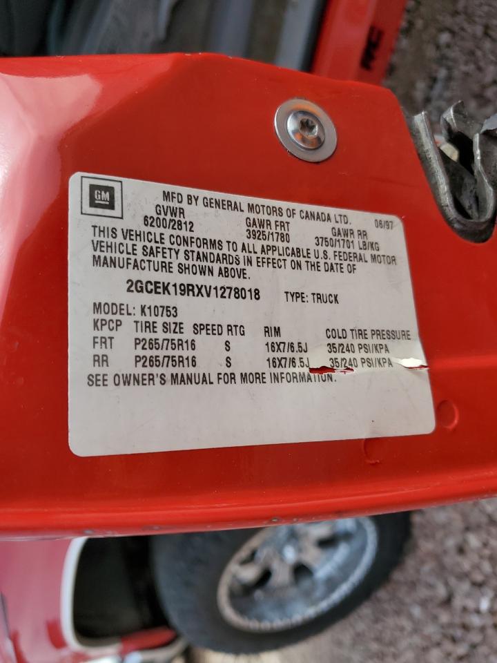 1997 Chevrolet GMT-400 VIN 2GCEK19RXV1278018 Copart auction photo, side / rear end damage thumbnail 12