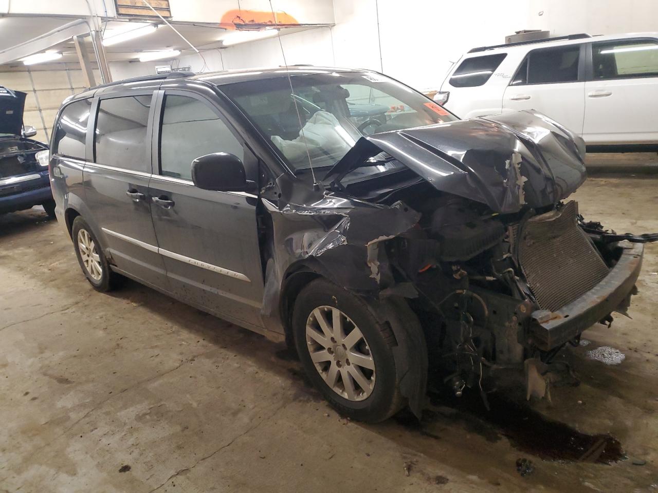 2011 Chrysler Town & Country VIN 2A4RR8DG0BR616206 Copart auction photo, front end damage thumbnail 4