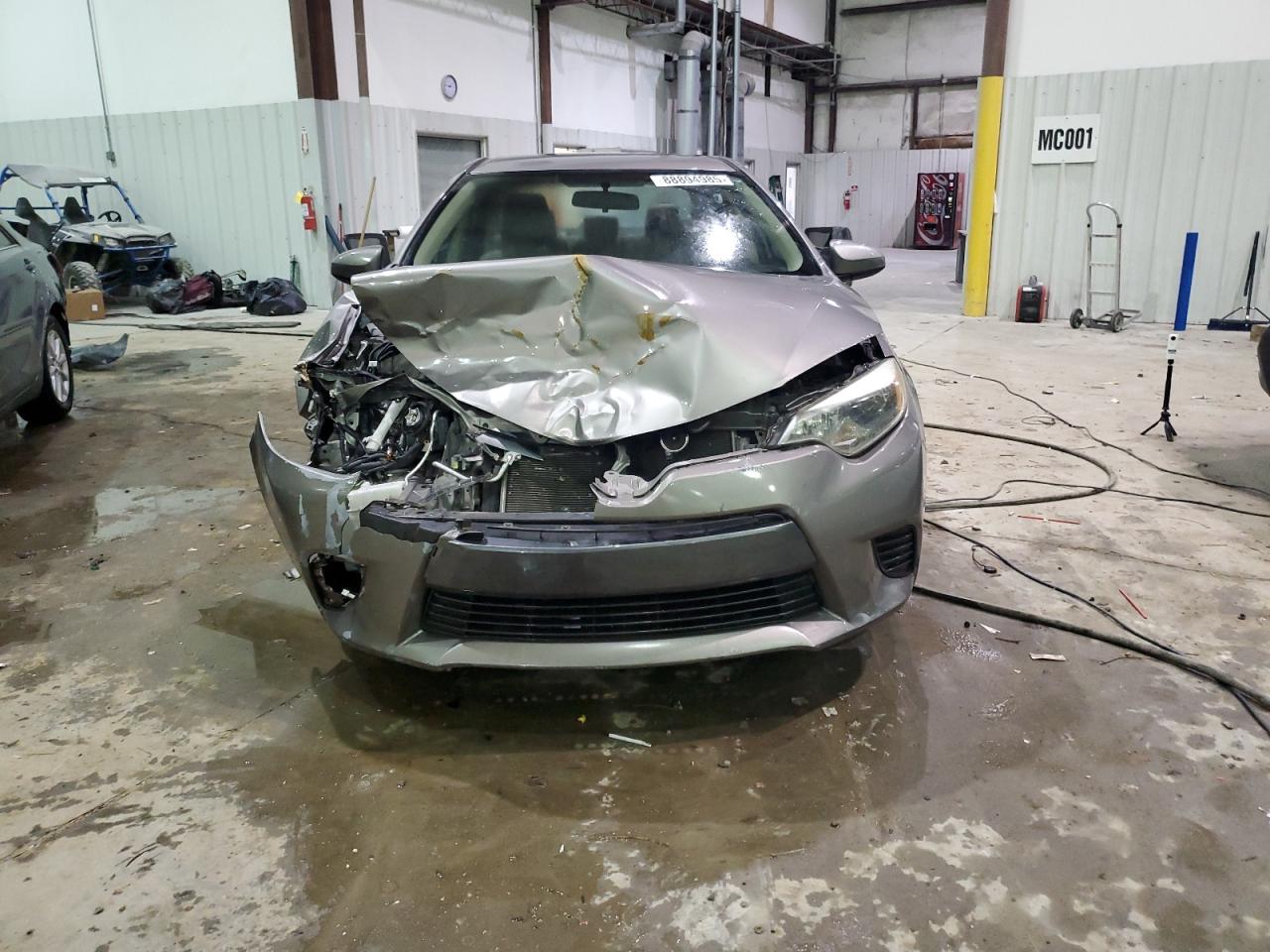 2015 Toyota Corolla VIN 2T1BURHEXFC359176 Copart auction photo, front end damage thumbnail 5