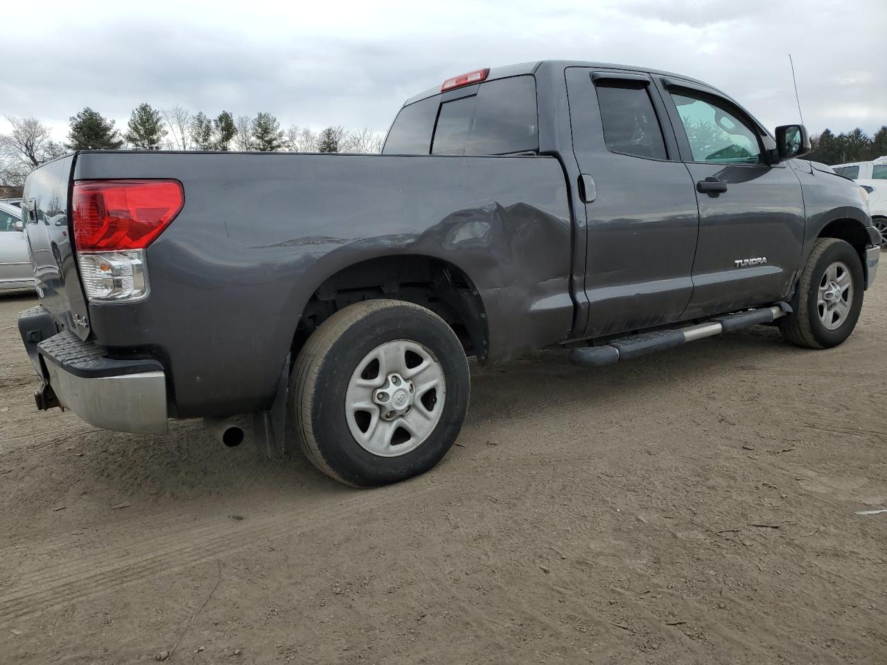 2013 Toyota Tundra VIN 5TFUM5F1XDX047410 Copart auction photo, front end / rear end damage thumbnail 3