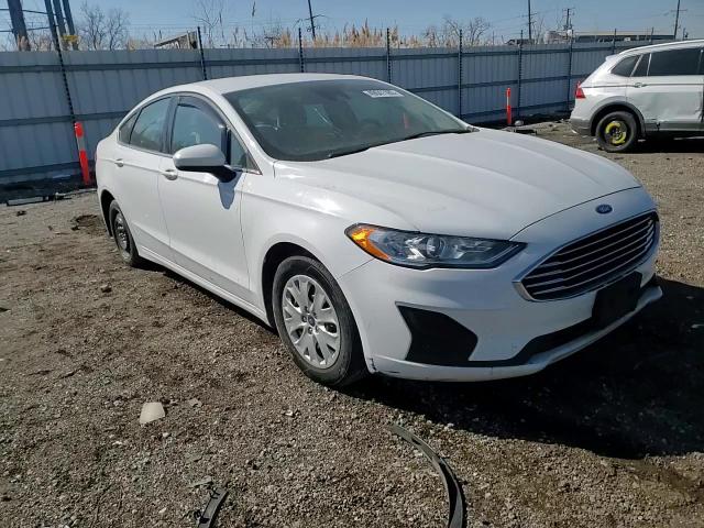 2019 Ford Fusion VIN 3FA6P0G76KR247850 Copart auction photo, front end damage thumbnail 10