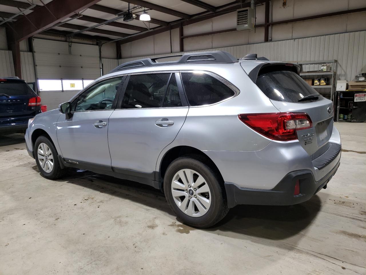 2019 Subaru Outback VIN 4S4BSAFC9K3356275 Copart auction photo, front end / minor dent/scratches damage thumbnail 2
