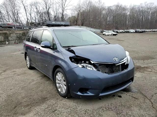2013 Toyota Sienna VIN 5TDDK3DC5DS056097 Copart auction photo, front end / minor dent/scratches damage thumbnail 14